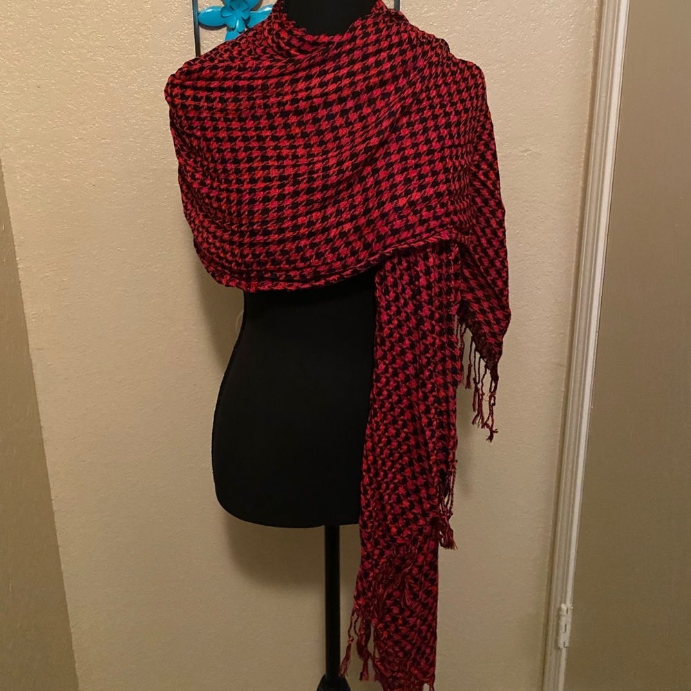 Women’s Scarves